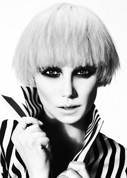 Revistas Pelo by Silas & Dorothy Tsang